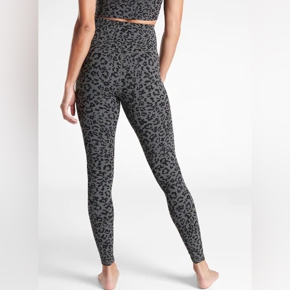 Athleta size XL Gray Leopard Print Elation High Rise Tight Leggings Grey Black - Picture 1 of 6